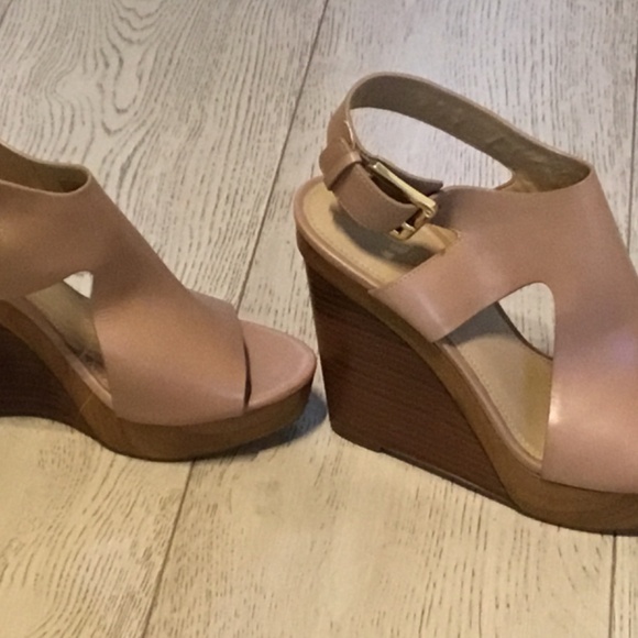 Michael Kors Wedge Sandals NWOT - Picture 2 of 6